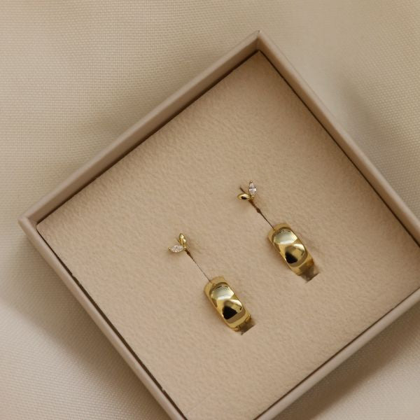 KARMA Tiny Leaf Zirconia Oorstekers