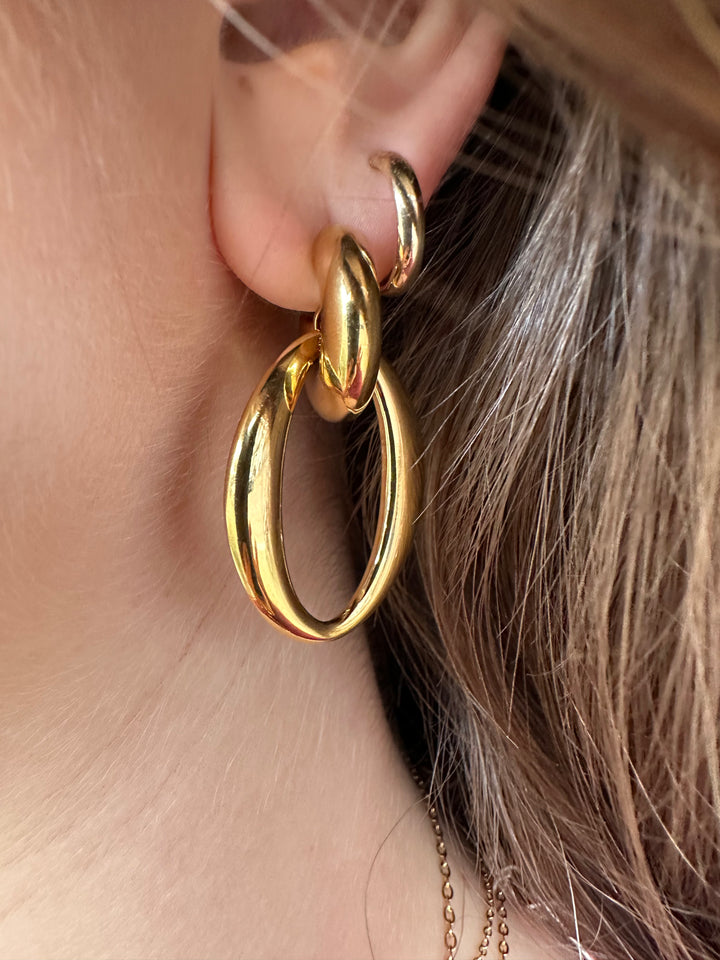Bold Oval Hoop