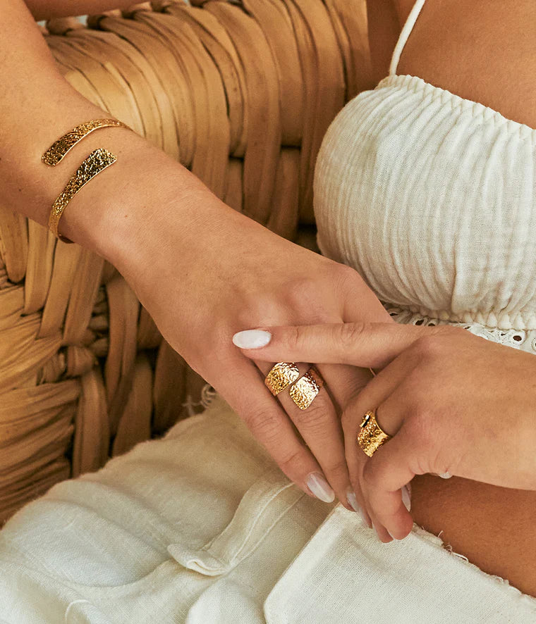 ZAG Bijoux Golden Flow Bracelet